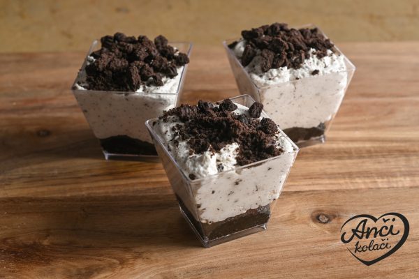 DEZERT U PVC ČAŠICI ČIZKEJK SA OREO® KEKSOM